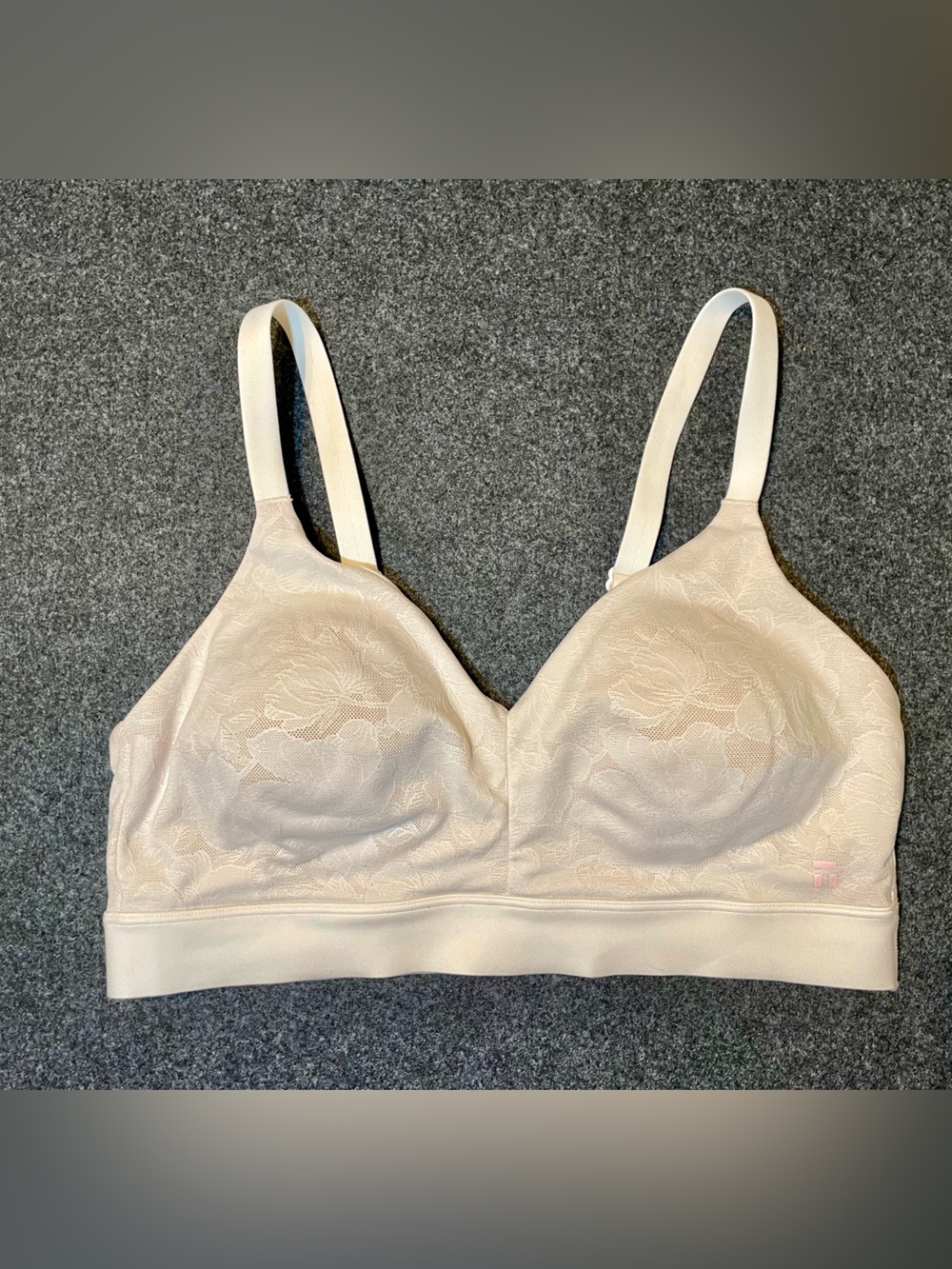 Tommy John Second Skin Light Beige Wireless Bralette- changeable straps